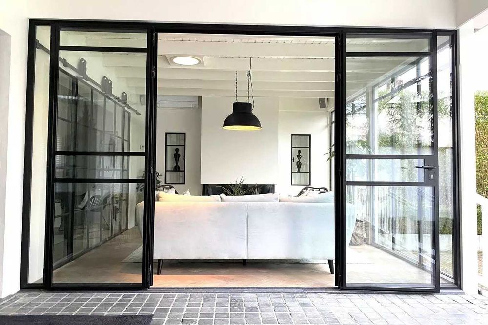 Раздвижные двери и перегородки в стиле лофт