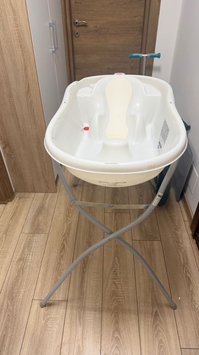 Вана за бебе и стойка OK BABY