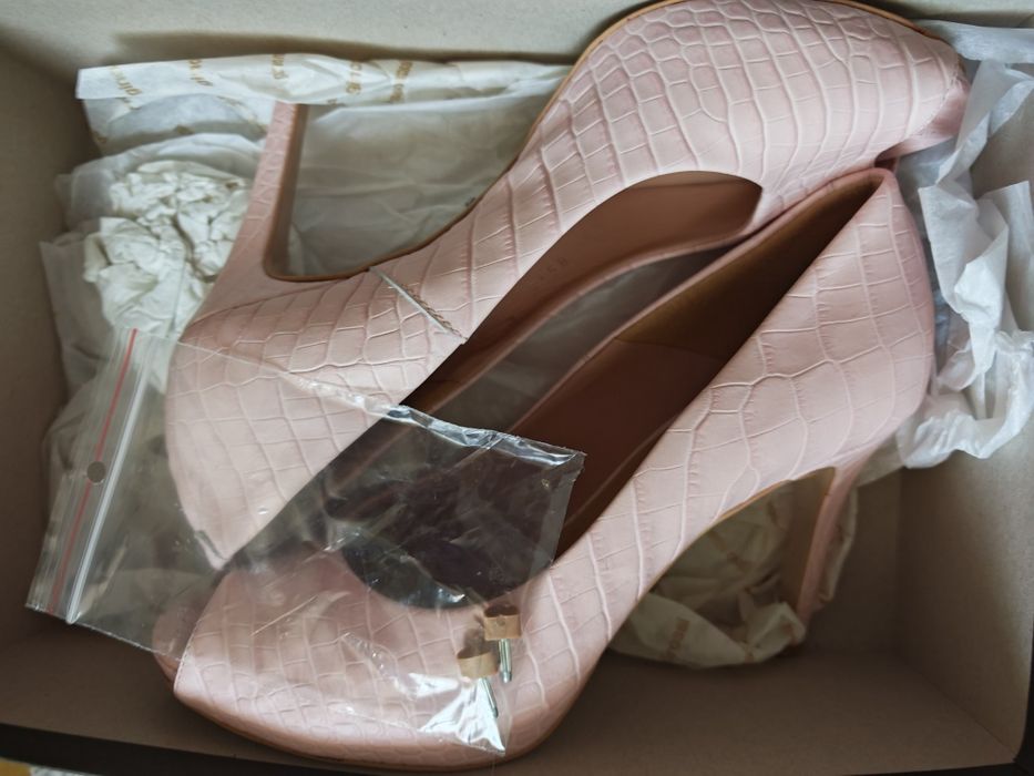 Pantofi Gino Rossi, roz pudrat, piele