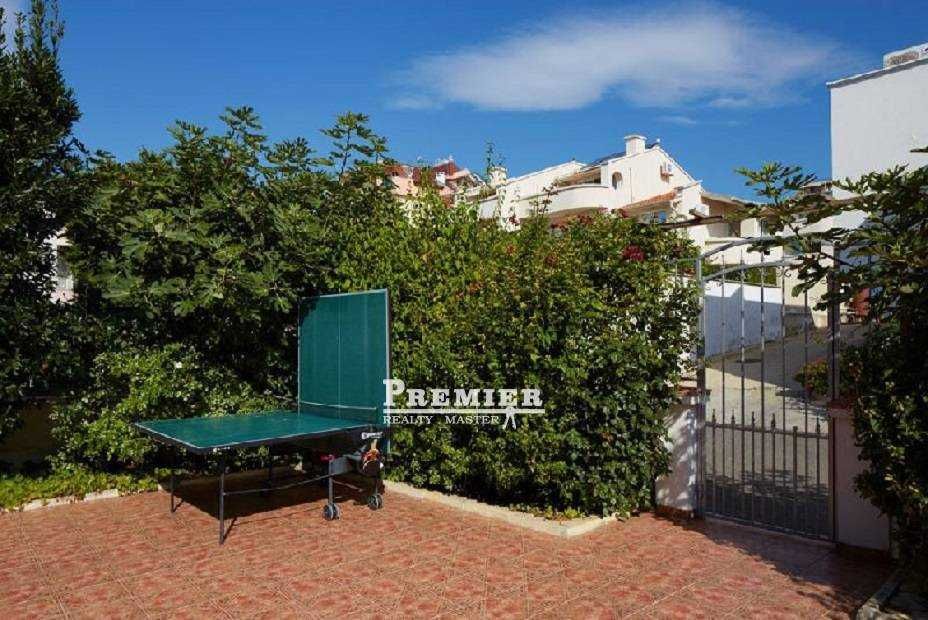 Продава се Къща в Свети Влас - 140 кв.м за 2036 €/кв.м - Снимка #2