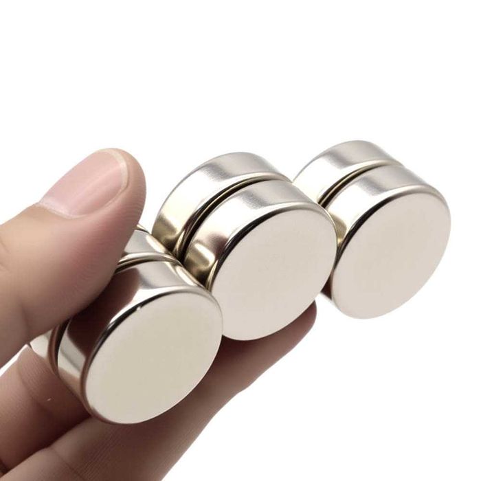 Кръгли неодимови магнити N52
