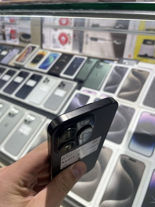 iPhone 15 pro 256 gb