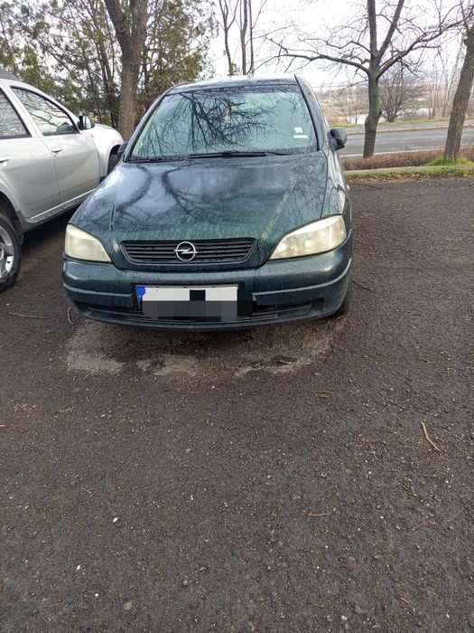 Продавам само на части Опел Астра Г