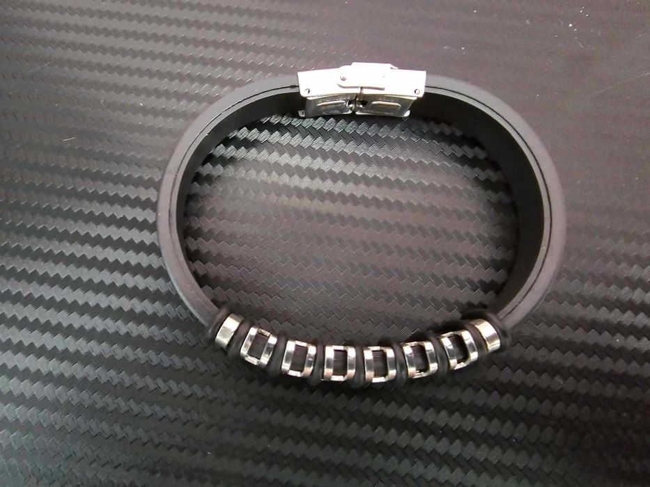 Стилни и елегантни мъжки гривни, различни видове