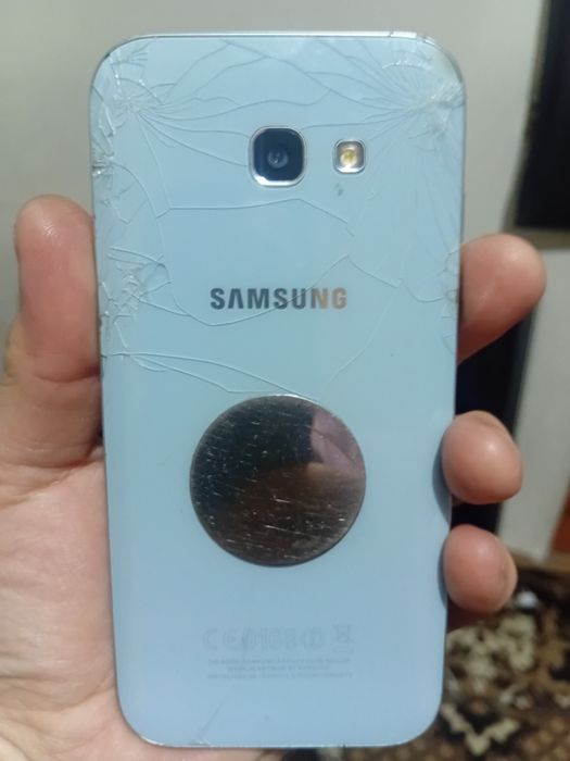 Продам самсунг А5