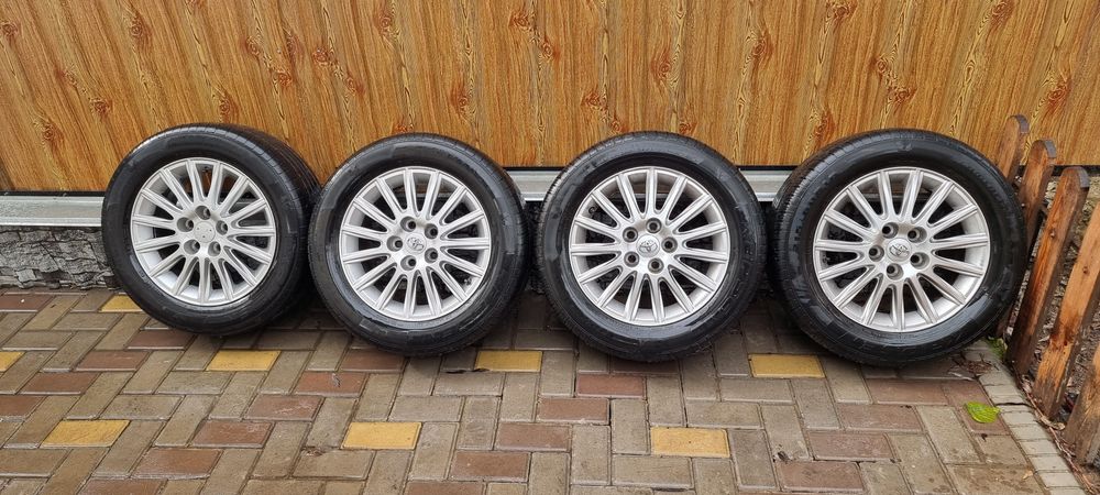 Диск с шиной на Тойота размеры 16