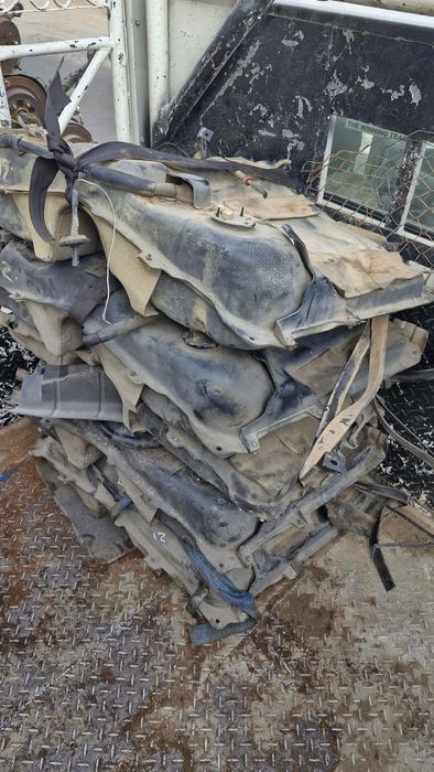 Бензобак Тойота раф 4 2003