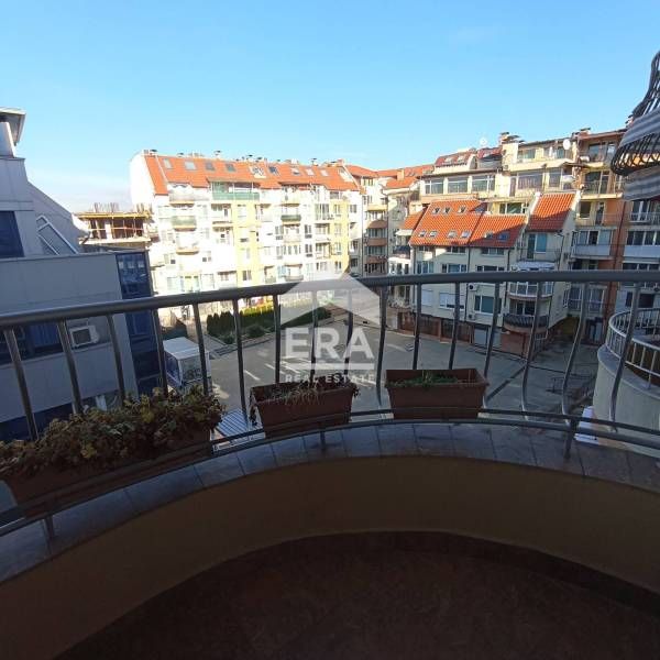 Продава се Четиристаен апартамент в София, Люлин 8 - 141 кв.м за 2199 €/кв.м - Снимка #9