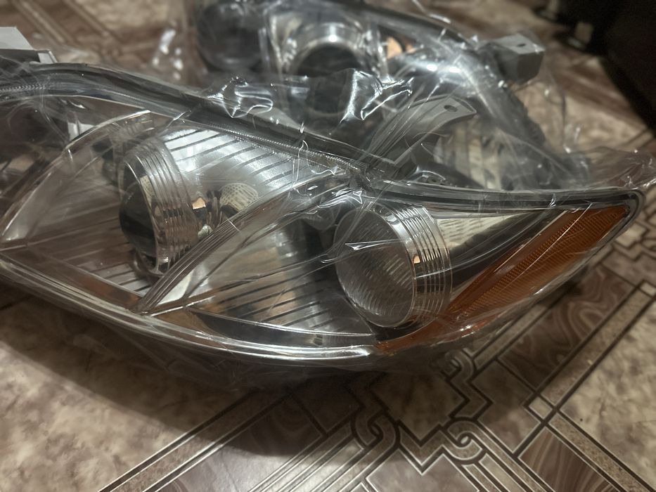 Продам фары Камри 40