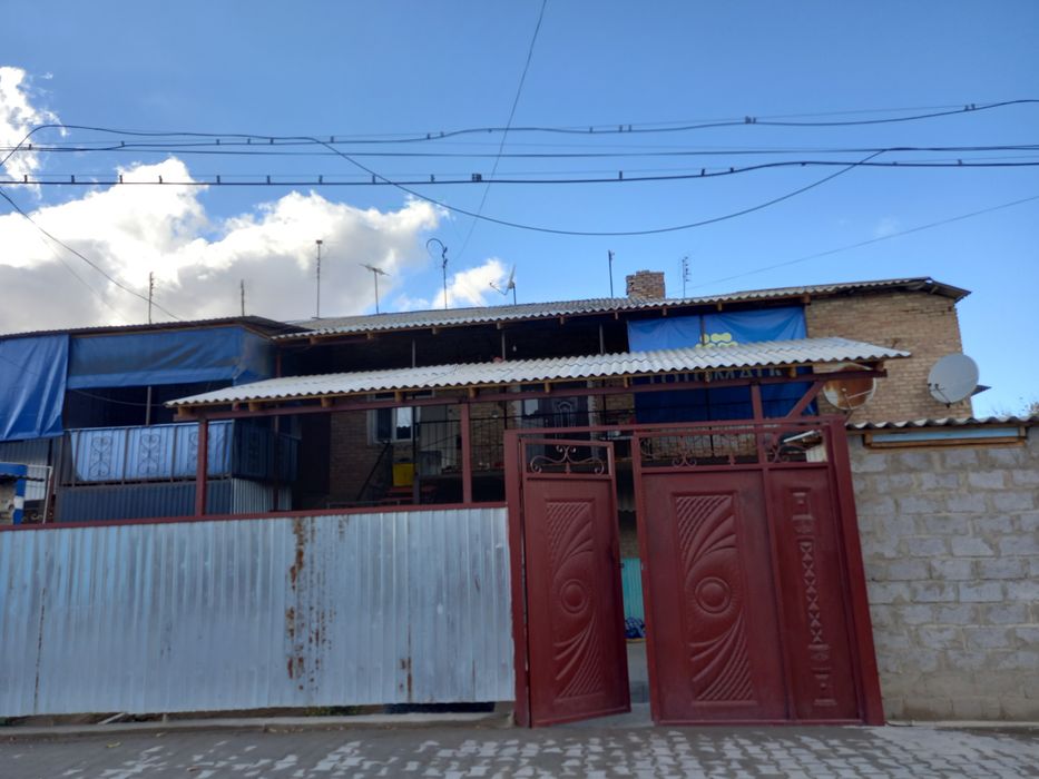 Үй сатылады 3 бөлмелі