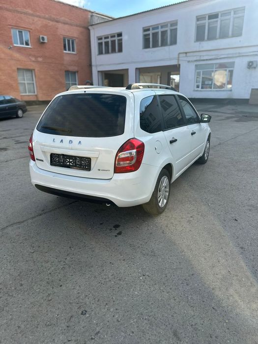 Продам Лада Гранта Универсал