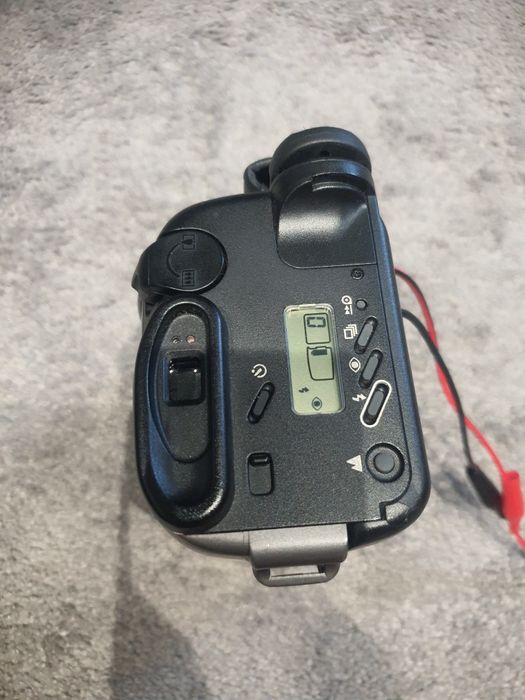 Canon Epoca – aparat foto vintage pe film 35mm, ca nou, testat cu surs