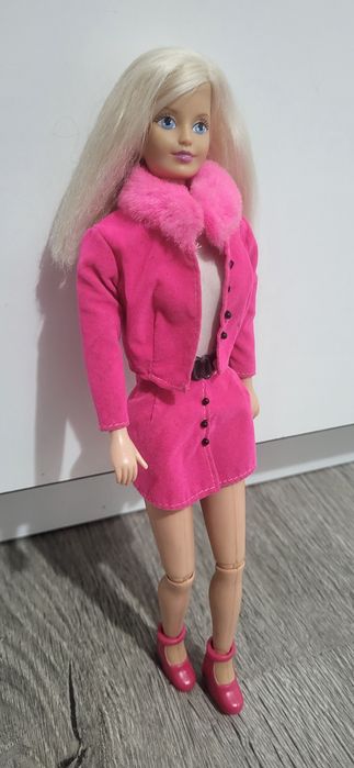 Barbie Giochi Preziosi interactivă 200lei