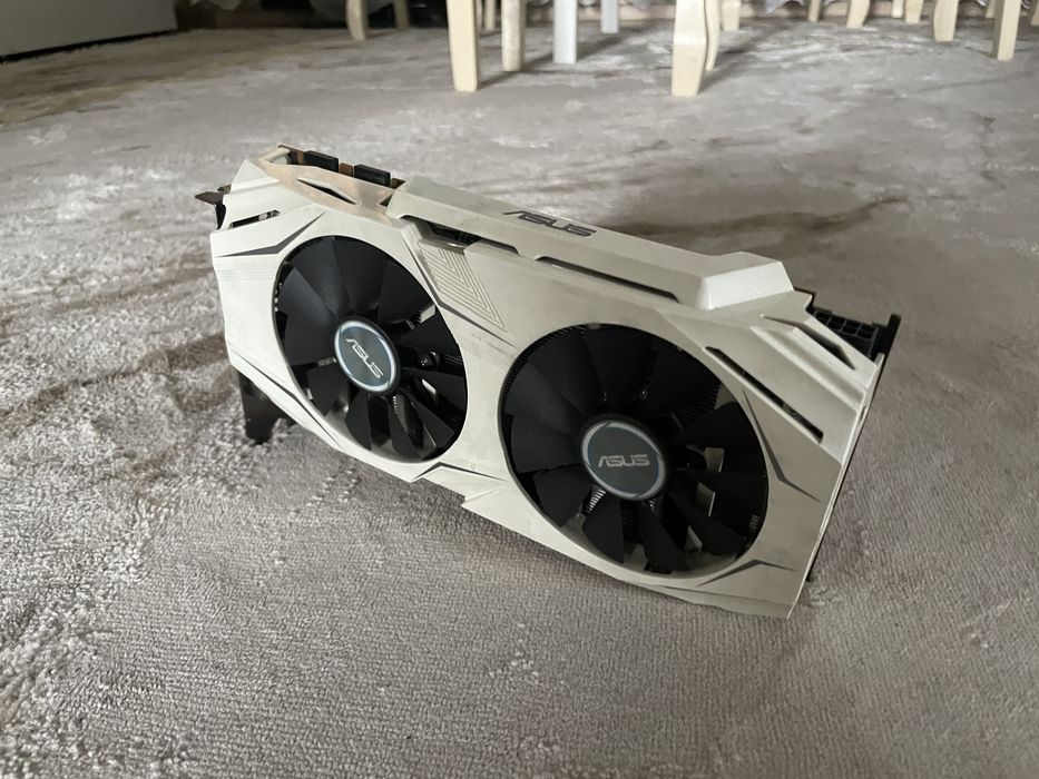 Видеокарта 1070 8гб