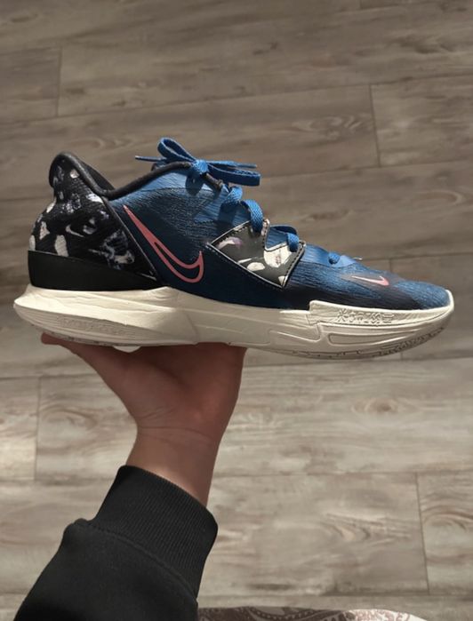 Kyrie 5 low rare