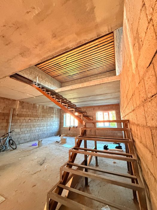 Продается черновая отделка танхаус