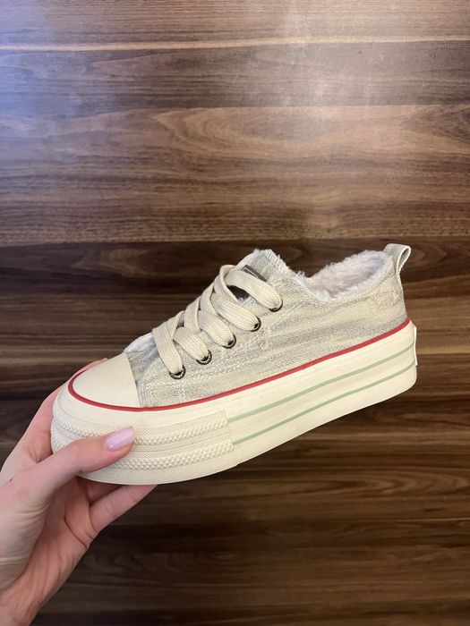 Обувки, платненки