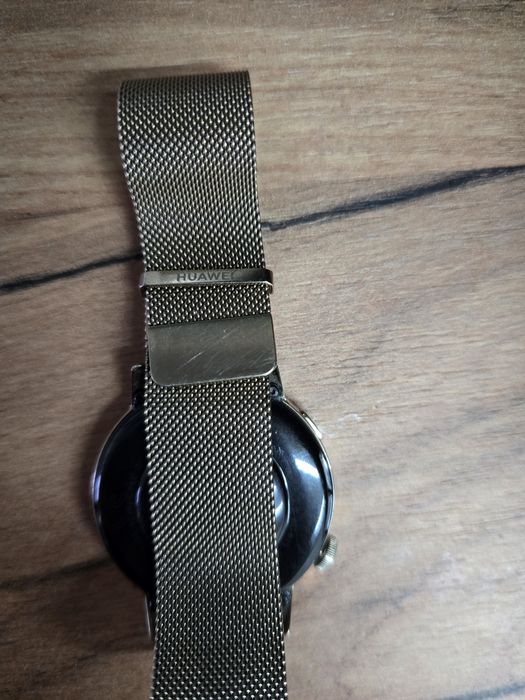 Часовник Huawei GT3