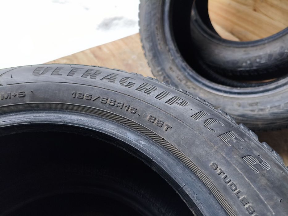 185 65 R15. Зима . Комплект Шин. Германия