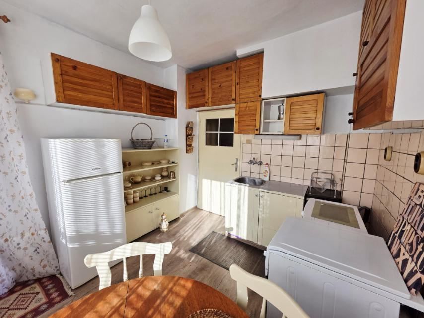 Продава се Едностаен апартамент в София, Център - 41 кв.м за 2115 €/кв.м - Снимка #3