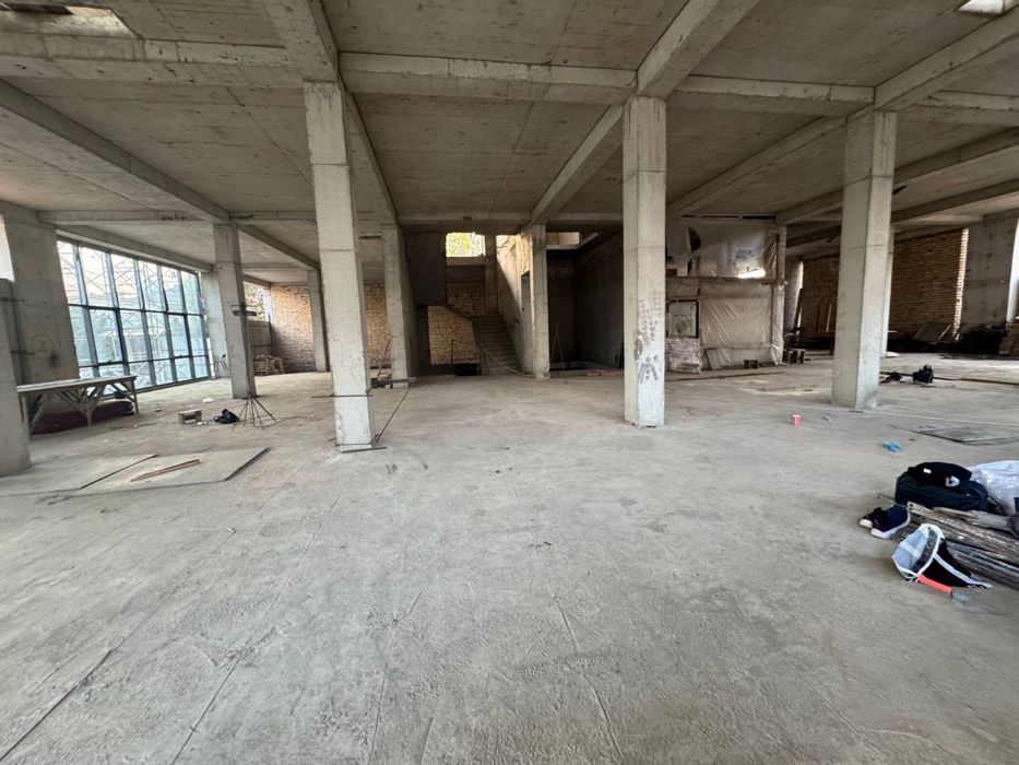 Продается Здания ~ 4 500 м2 на ИВЛИЕВА/ Гостиница Россия/ ЦЕНТР