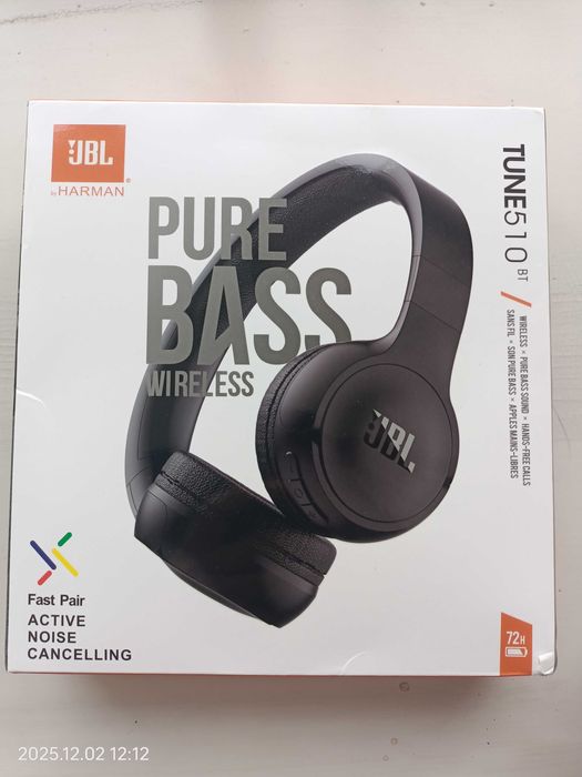 наушники  беспроводные JBL блютуз