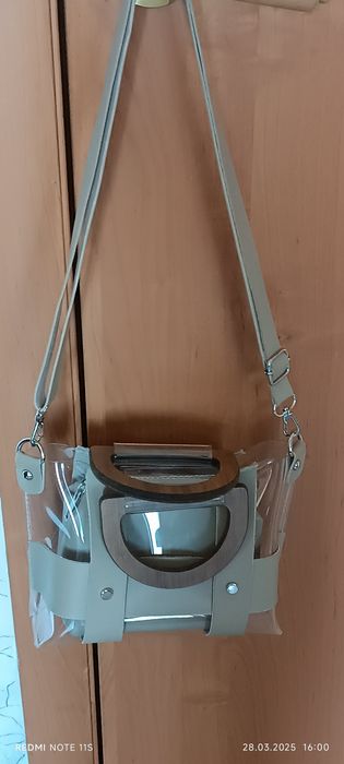 Женская сумочка и рюкзак