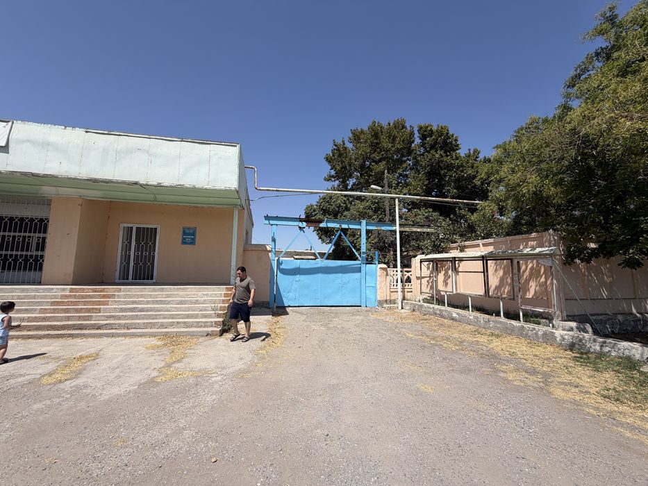Склад база 3000 м² с 1 Га, Бекабадский район