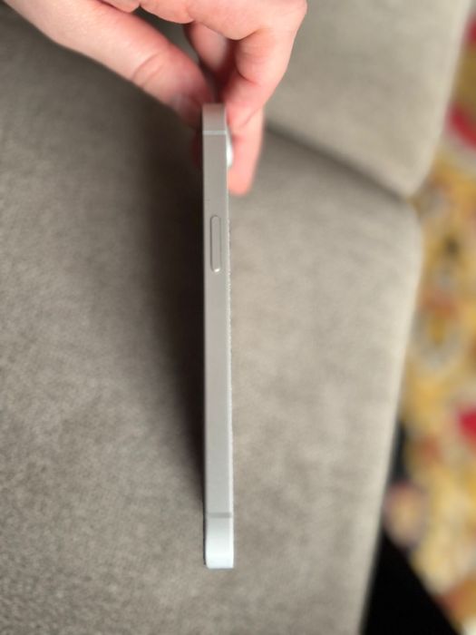 Обменяю iphone 16e