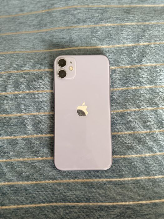 Продам айфон 11 б/у