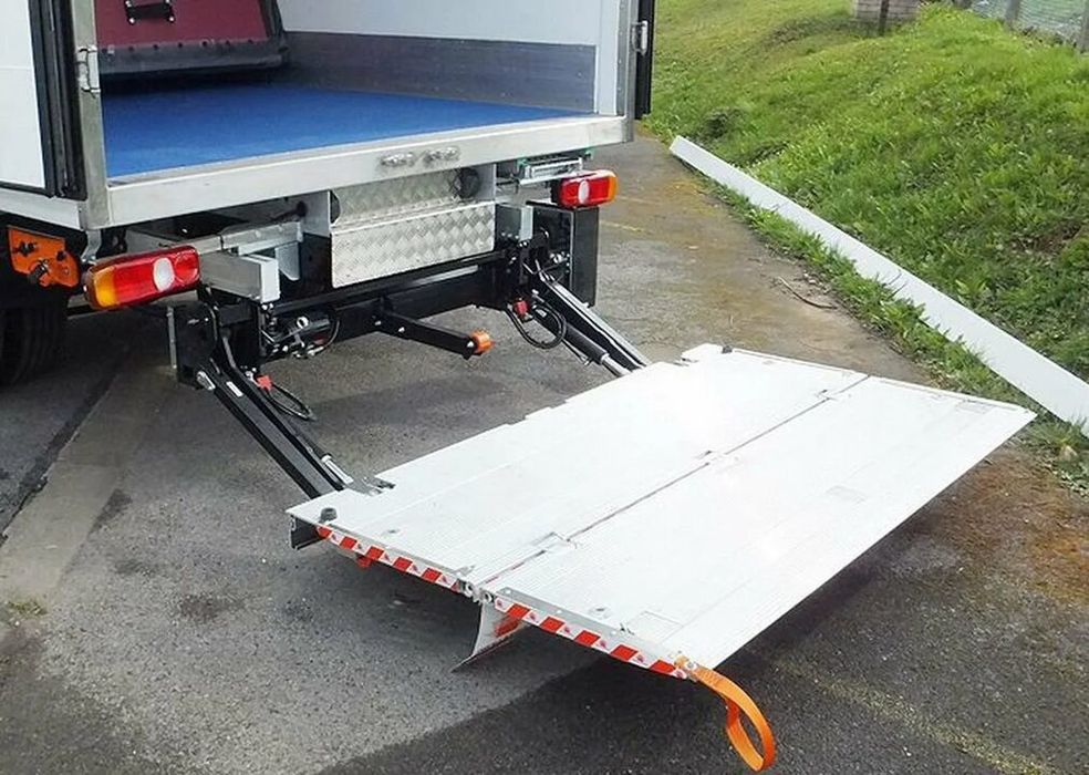 Услуги грузоперевозок и грузчиков