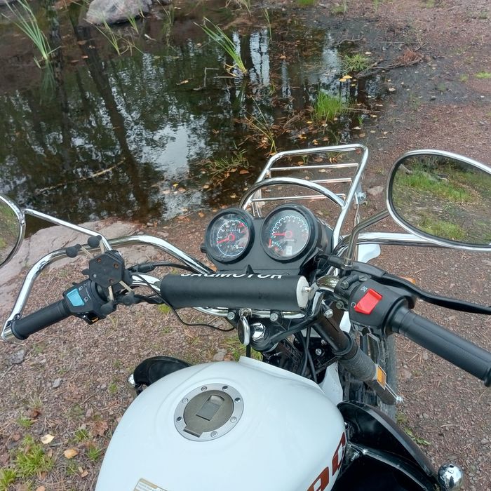 Продам мотоцикл сак мотор 250куб