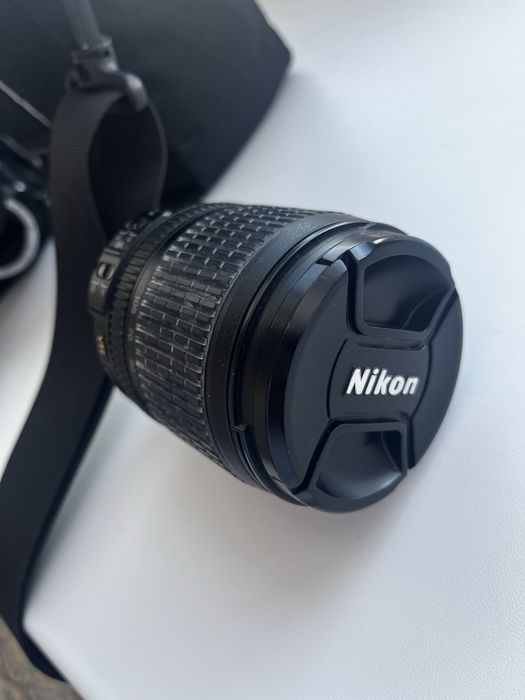 Продам объектив AF-S Nikkor 18-105mm