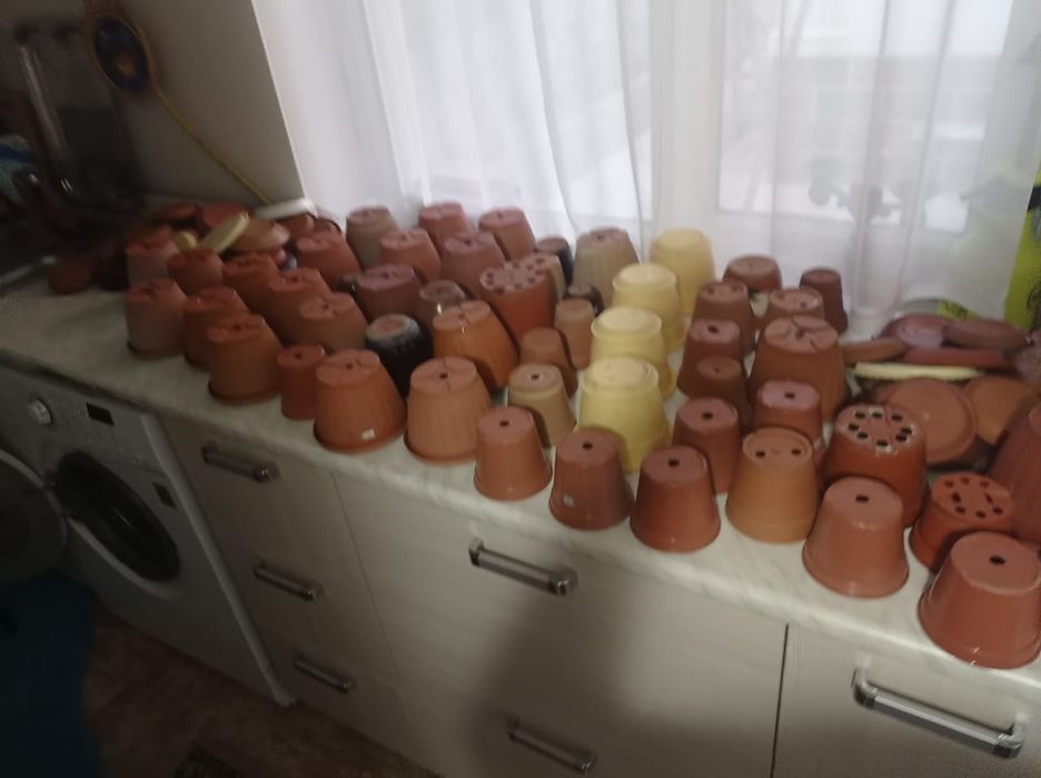 Продам горшки бу