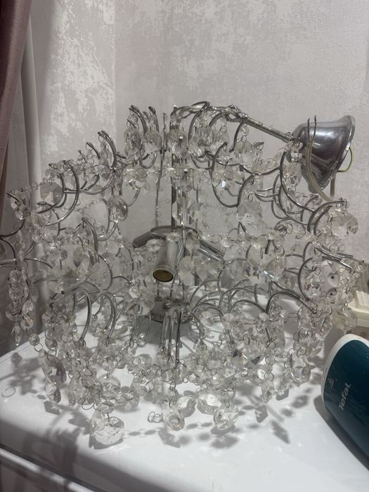 Продам люстру б/у