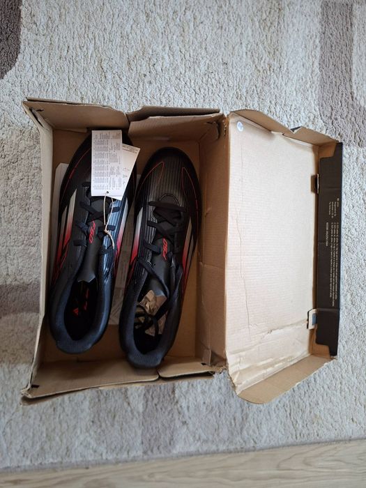 Стоножки мъжки-адидас F50, голям номер