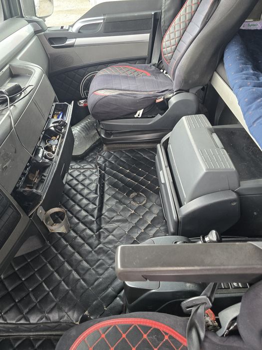 Продавам  се МАН ТГХ 2011