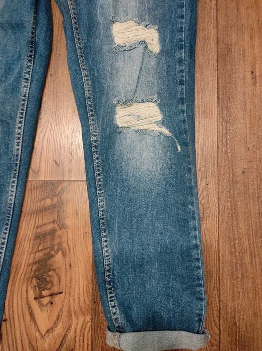 Нови дънки и горнище М размер