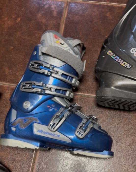 Schiuri-clāpari-patine-manusi.