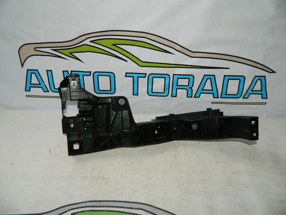 Suport radiator , trager stanga Audi Q8 model 2018-2022 cod 4M8805608C