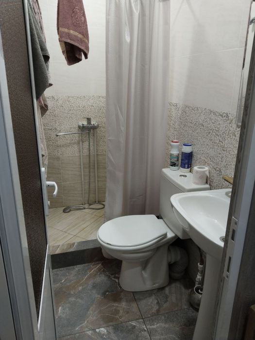 Продается участок 11 соток 6 комнат 3 сан узел сауна евро ремонт .