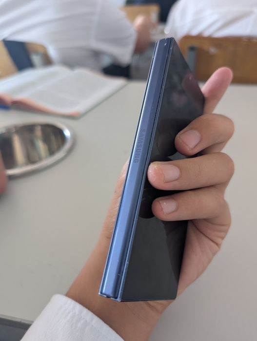 Samsung Z Fold 6