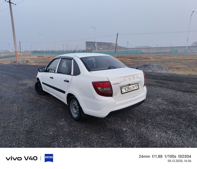 Автомобиль Granta FL 2019