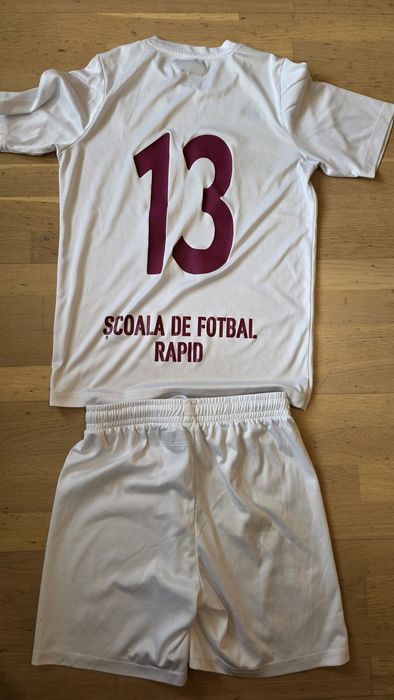 Vand echipament complet copii Rapid (SFR)- cadou ghete Adidas Predator