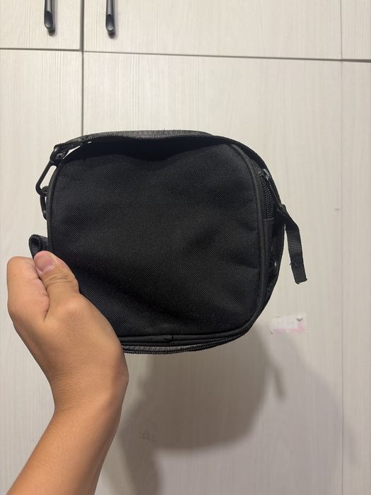 Продам барсетка carhartt