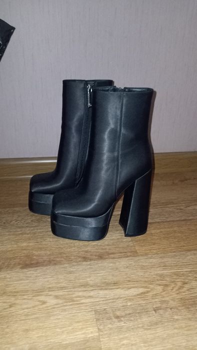 Женские ботильоны от Alekssandra Maddoni.