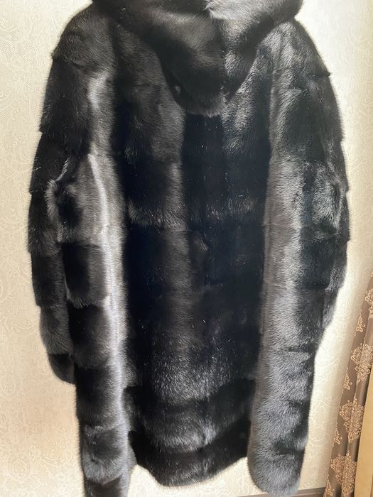 Продам норковую шубу