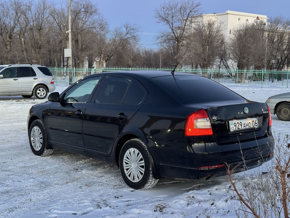 Шкода Октавия 1.6 MPI