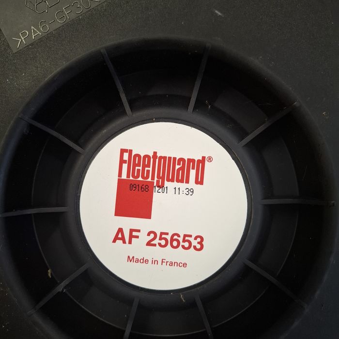 Въздушен филтър FLEETGUARD AF25653