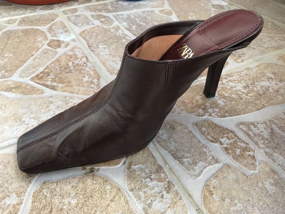 Чехли на висок ток / Mules